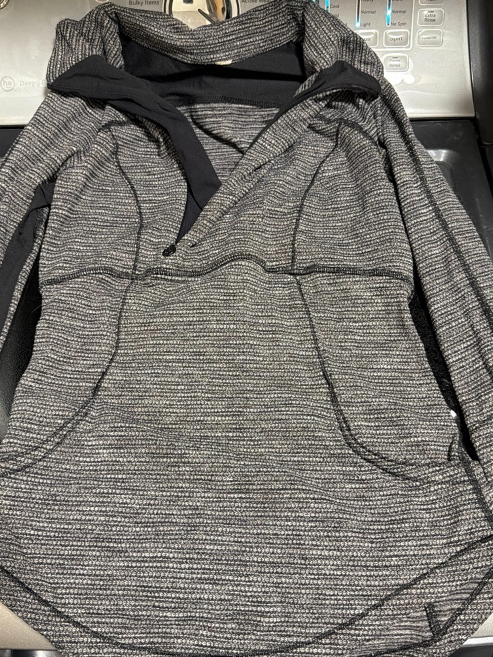 lululemon athletica Heathered Black & Gray Hooded Pullover